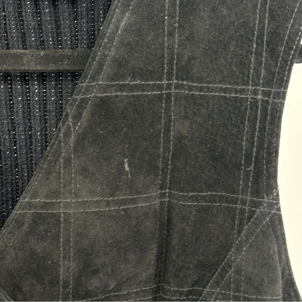 Women’s Large Black Suede Knit Button-Up Vest Monochrome Contemporary‎ - Picture 2 of 9